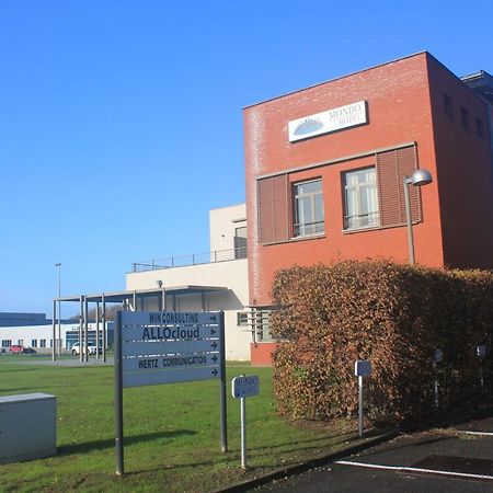 Mondo Hotel Tubize Exterior foto