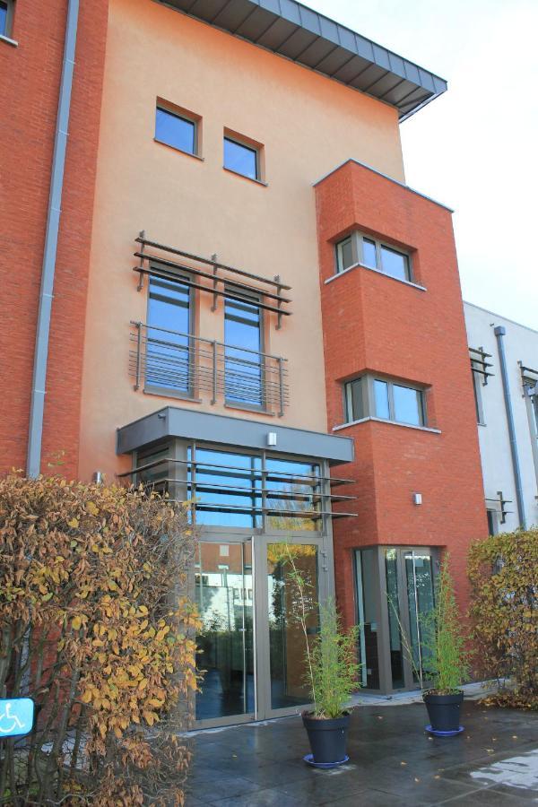 Mondo Hotel Tubize Exterior foto